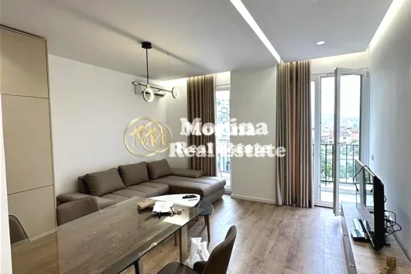 Shtepi me qera Apartament ne Tirane, 2+1, Mobilimi E mobiluar, Pagesa 550  Euro.