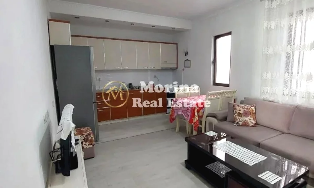 Casa privata/Indipendente in affitto a Tirana 2+1, Arredato