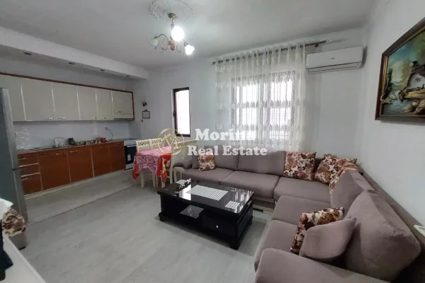 Casa privata/Indipendente in affitto a Tirana 2+1, Arredato