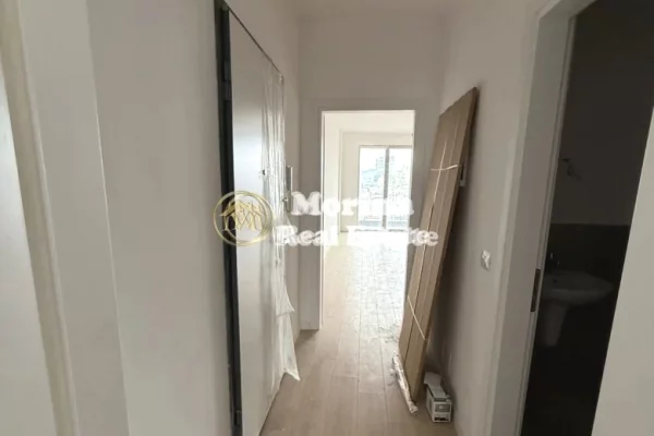 Shtepi me qera Apartament ne Tirane, 1+1, Mobilimi Bosh, pa mobiluar, Pagesa 590  Euro.