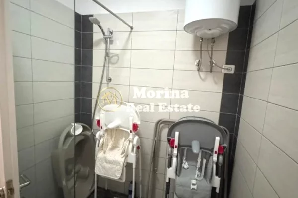 Appartamento in affitto a Tirana 2+1, SemiArredato