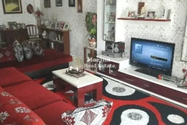 Casa privata/Indipendente in affitto a Tirana 2+1, Arredato