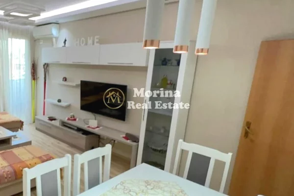 Shtepi me qera Apartament ne Tirane, 2+1, Mobilimi Pjeserisht e mobiluar, Pagesa 850  Euro.