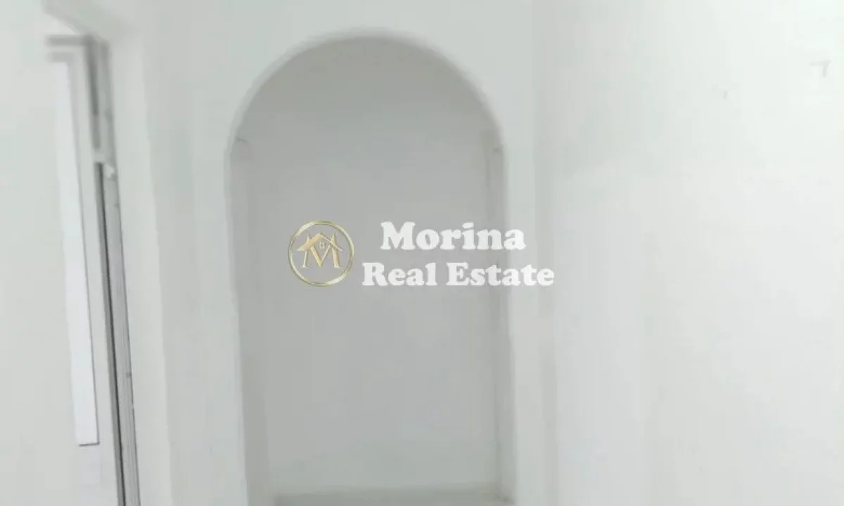 Shtepi me qera Apartament ne Tirane, 2+1, Mobilimi Bosh, pa mobiluar, Pagesa 350  Euro.