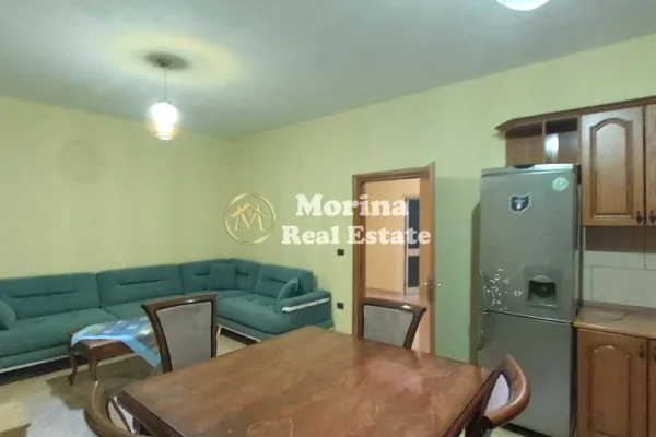 Casa privata/Indipendente in affitto a Tirana 3+1, Arredato