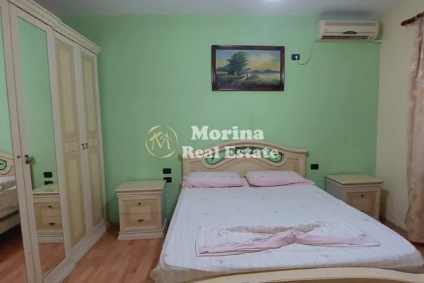 Casa privata/Indipendente in affitto a Tirana 3+1, Arredato