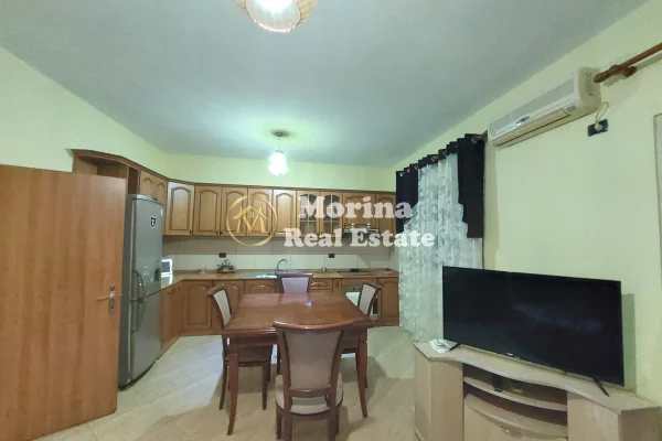 Casa privata/Indipendente in affitto a Tirana 3+1, Arredato