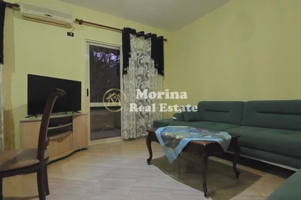 Casa privata/Indipendente in affitto a Tirana 3+1, Arredato