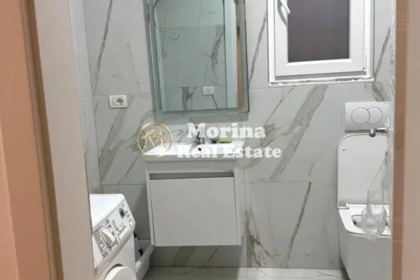 Casa privata/Indipendente in affitto a Tirana 2+1, Arredato