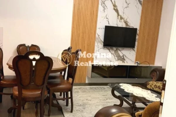 Casa privata/Indipendente in affitto a Tirana 2+1, Arredato