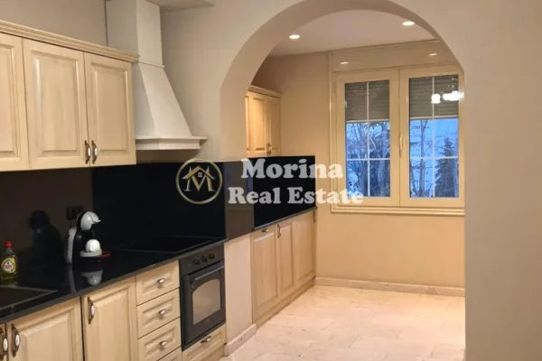 Shtepi me qera Apartament ne Tirane, 2+1, Mobilimi E mobiluar, Pagesa 750  Euro.