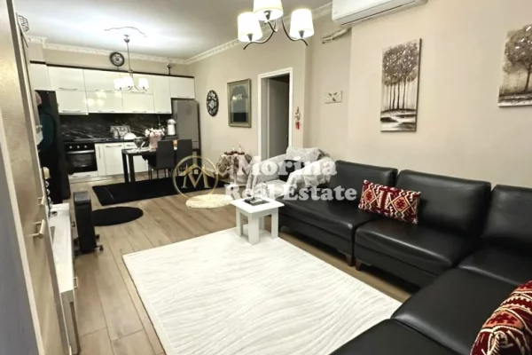 Shitje | Apartament 2 + 1 | Rruga Qemal Stafa | 320000 €