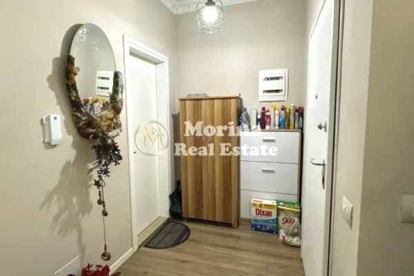 Appartamento in vendita a Tirana 2+1, Arredato