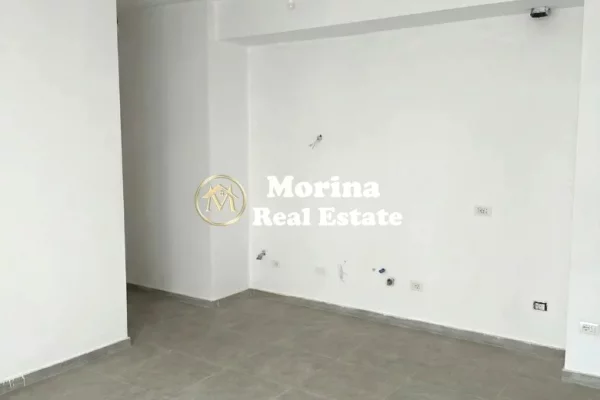 Appartamento in affitto a Tirana 2+1, Vuoto