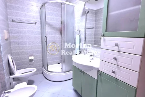 Appartamento in affitto a Tirana 2+1, Arredato