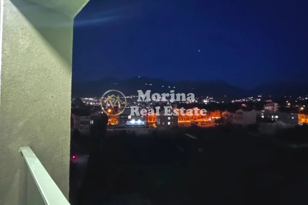 Shtepi me qera Apartament ne Tirane, 1+1, Mobilimi Bosh, pa mobiluar, Pagesa 350  Euro.