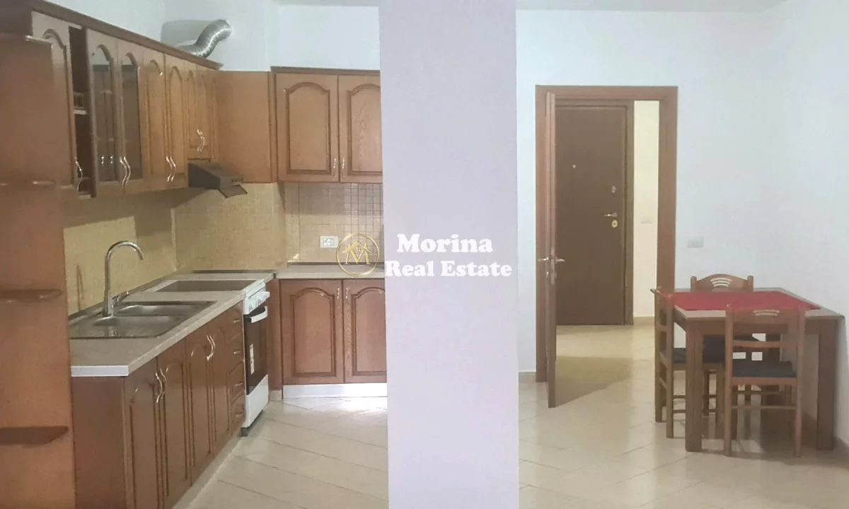 Appartamento in affitto a Tirana 2+1, Arredato