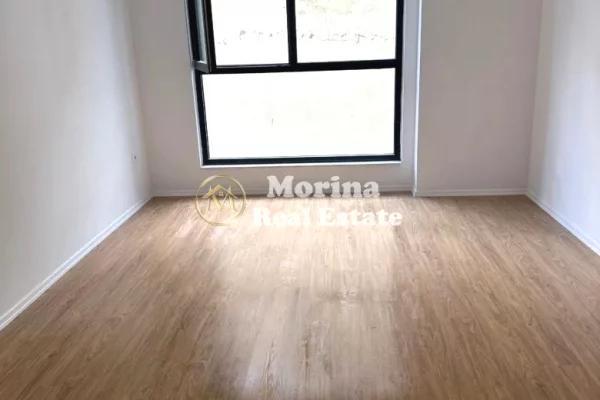 Shtepi me qera Apartament ne Tirane, 2+1, Mobilimi Bosh, pa mobiluar, Pagesa 550  Euro.