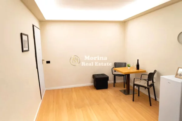 Qera | Ambjent Biznesi | Pazari i RI| 350 Euro/muaj