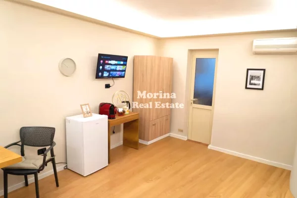 Qera | Ambjent Biznesi | Pazari i RI| 350 Euro/muaj