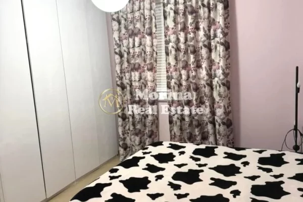 Appartamento in affitto a Tirana 2+1, Arredato