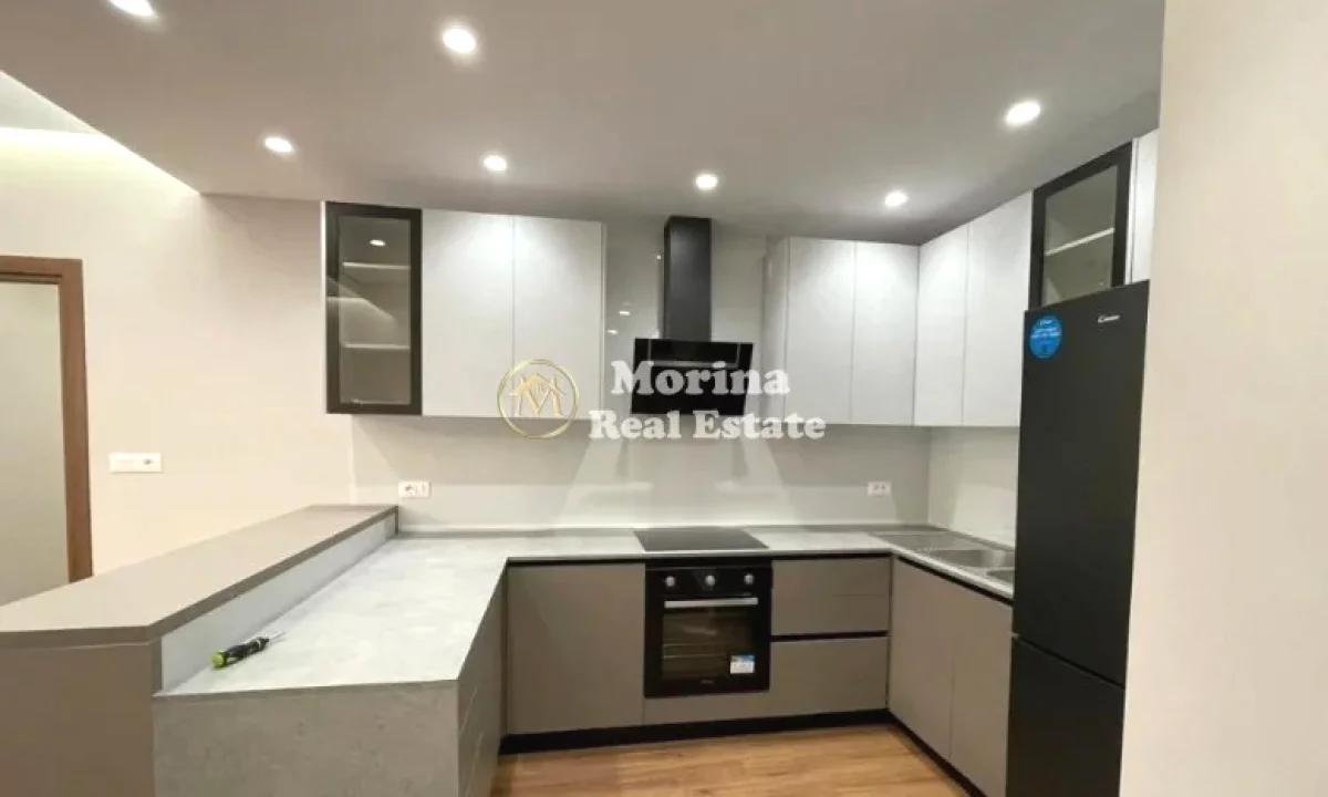 Appartamento in affitto a Tirana 2+1, Arredato