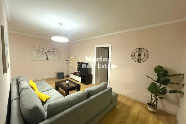 Shtepi me qera Apartament ne Tirane, 2+1, Mobilimi E mobiluar, Pagesa 650  Euro.