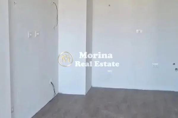 Shtepi ne shitje Apartament ne Tirane, 1+1, Mobilimi E mobiluar, Pagesa 195,001  Euro.