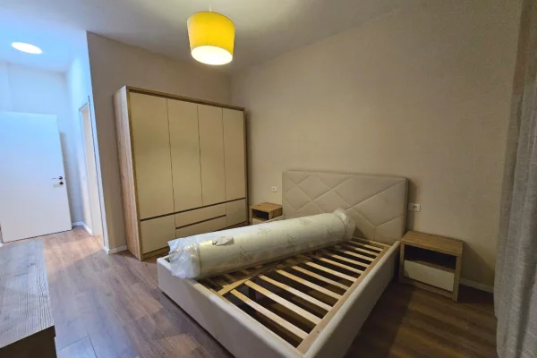 Appartamento in affitto a Tirana 2+1, Arredato