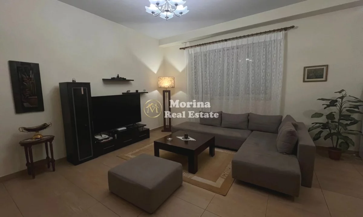 Shtepi me qera Apartament ne Tirane, 2+1, Mobilimi E mobiluar, Pagesa 900  Euro.
