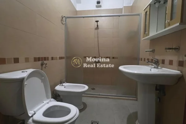 Shtepi me qera Apartament ne Tirane, 2+1, Mobilimi E mobiluar, Pagesa 900  Euro.