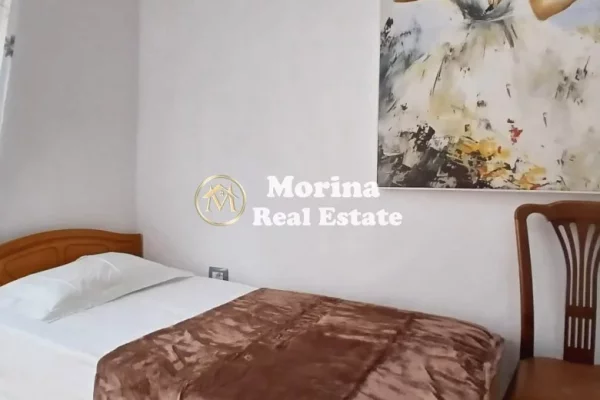 Shtepi me qera Apartament ne Tirane, 2+1, Mobilimi E mobiluar, Pagesa 650  Euro.