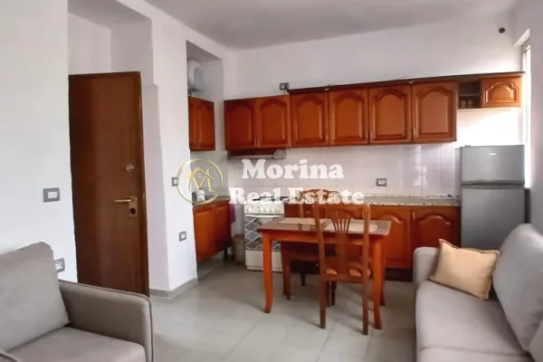Shtepi me qera Apartament ne Tirane, 2+1, Mobilimi E mobiluar, Pagesa 650  Euro.