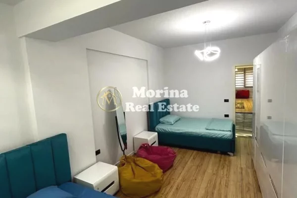 Shtepi me qera Apartament ne Tirane, 2+1, Mobilimi E mobiluar, Pagesa 1,000  Euro.