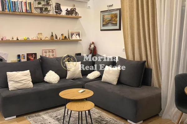 Shtepi me qera Apartament ne Tirane, 2+1, Mobilimi E mobiluar, Pagesa 500  Euro.