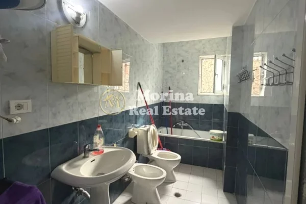 Shtepi me qera Apartament ne Tirane, 1+1, Mobilimi E mobiluar, Pagesa 400  Euro.