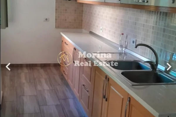 Shtepi me qera Apartament ne Tirane, 1+1, Mobilimi Bosh, pa mobiluar, Pagesa 400  Euro.