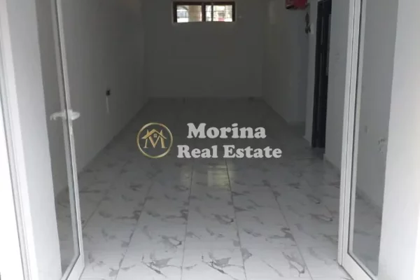 Qera | Ambjent Biznesi | Shkolla e Bashkuar | 400 Euro/muaj