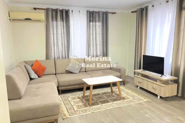 Shtepi me qera Shtepi Private ne Tirane, 1+1, Mobilimi E mobiluar, Pagesa 400  Euro.