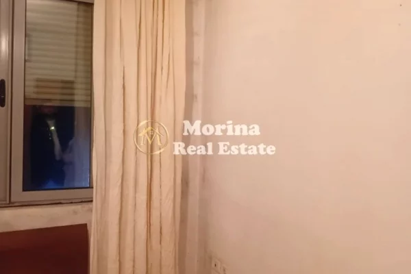 Shtepi me qera Apartament ne Tirane, 2+1, Mobilimi Pjeserisht e mobiluar, Pagesa 420  Euro.