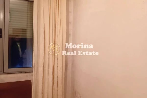 Shtepi me qera Apartament ne Tirane, 2+1, Mobilimi Pjeserisht e mobiluar, Pagesa 420  Euro.