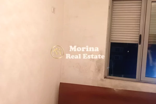 Shtepi me qera Apartament ne Tirane, 2+1, Mobilimi Pjeserisht e mobiluar, Pagesa 420  Euro.