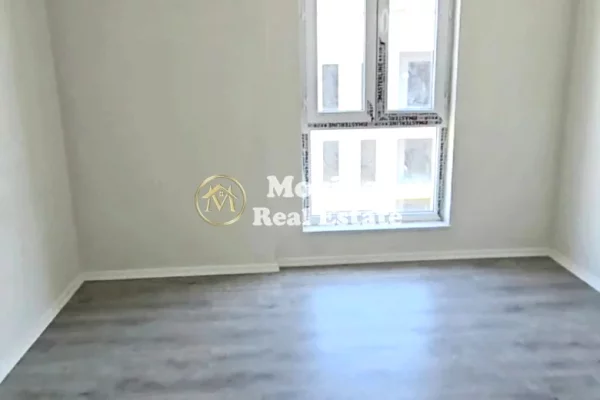 Appartamento in affitto a Tirana 3+1, Vuoto