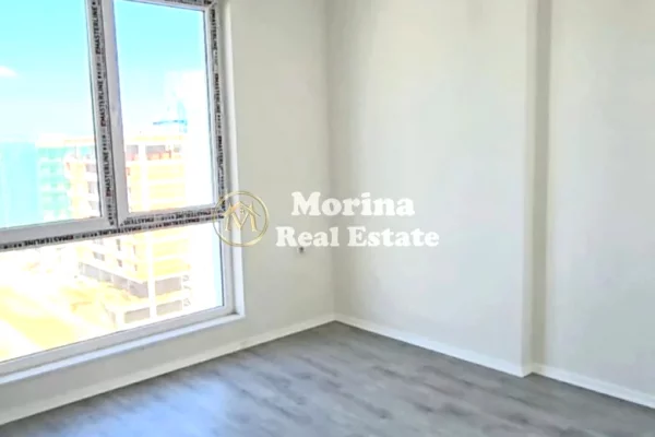 Appartamento in affitto a Tirana 3+1, Vuoto