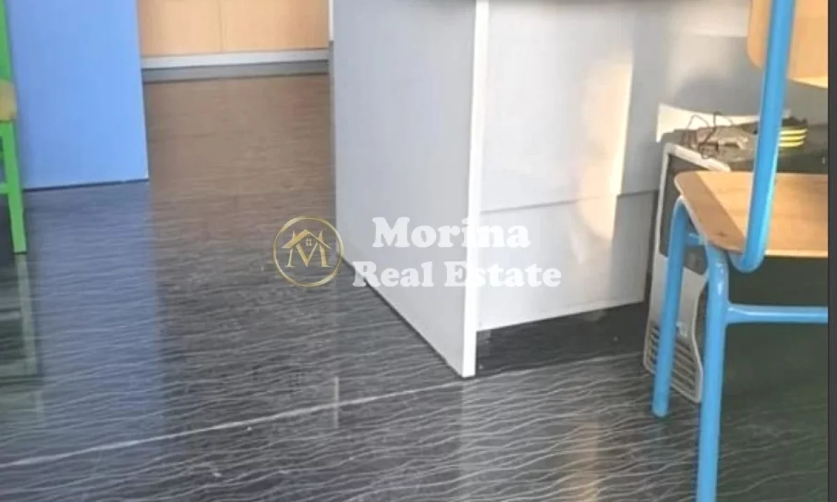 Qera | Magazine | Ish Fusha Aviacionit | 150 Euro/muaj