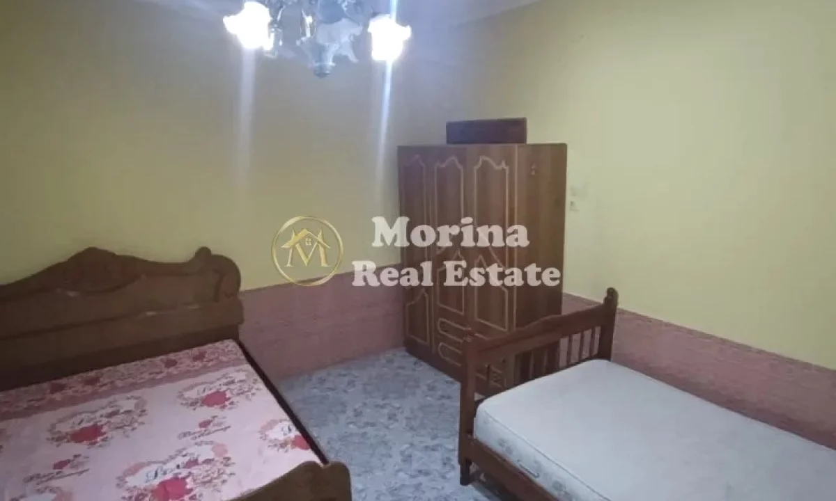 Shtepi me qera Shtepi Private ne Tirane, 1+1, Mobilimi E mobiluar, Pagesa 250  Euro.