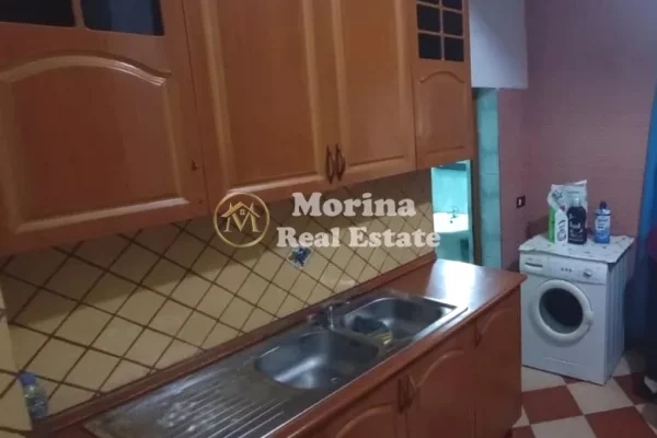 Shtepi me qera Shtepi Private ne Tirane, 1+1, Mobilimi E mobiluar, Pagesa 250  Euro.