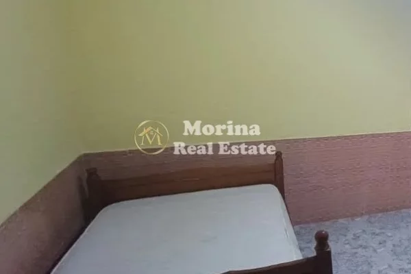 Shtepi me qera Shtepi Private ne Tirane, 1+1, Mobilimi E mobiluar, Pagesa 250  Euro.