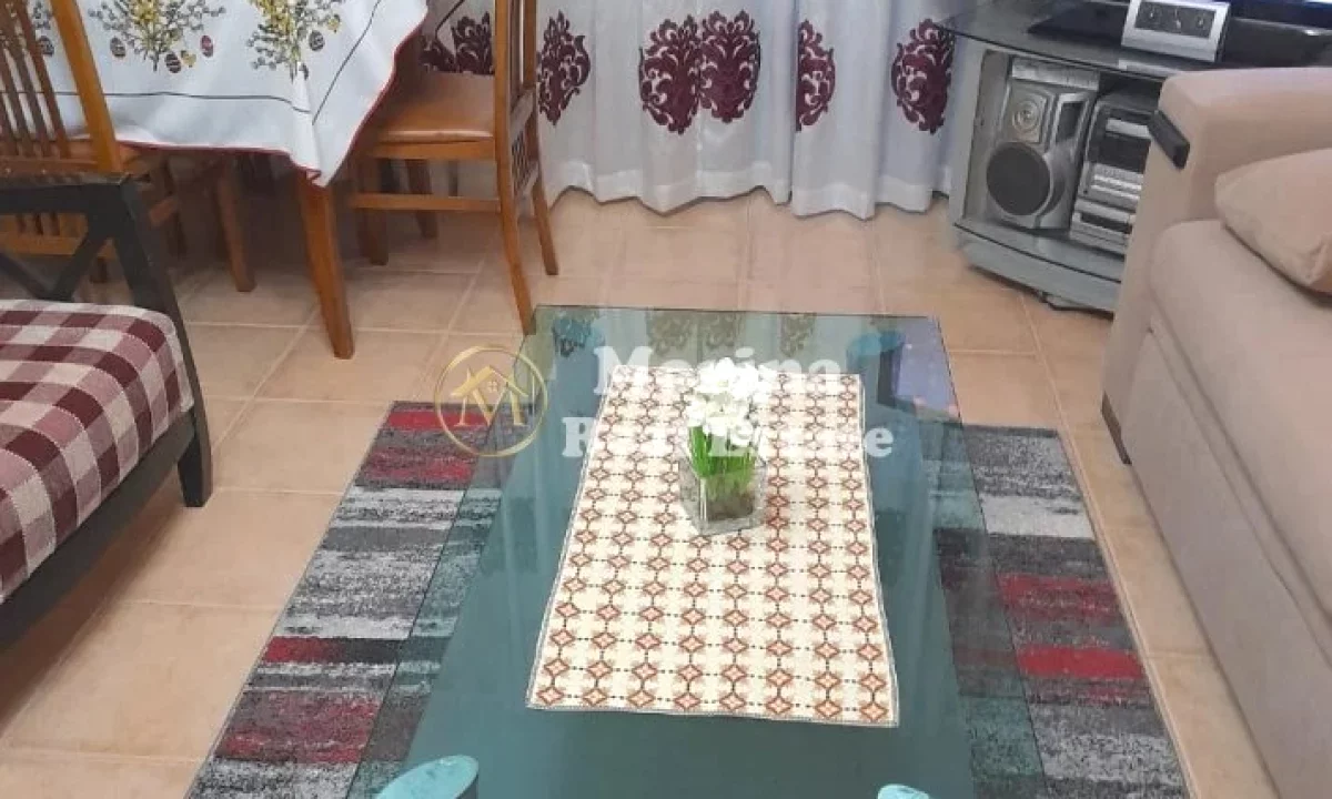 Shtepi ne shitje Apartament ne Tirane, 2+1, Mobilimi E mobiluar, Pagesa 250,000  Euro.