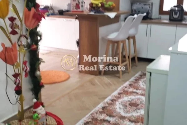 Shtepi ne shitje Shtepi Private ne Durres, 4+1, Mobilimi E mobiluar, Pagesa 800,000  Euro.